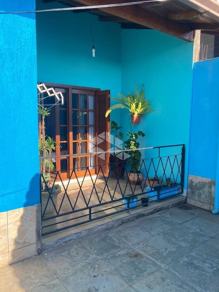 Casa à venda com 2 quartos, 134m² - Foto 1