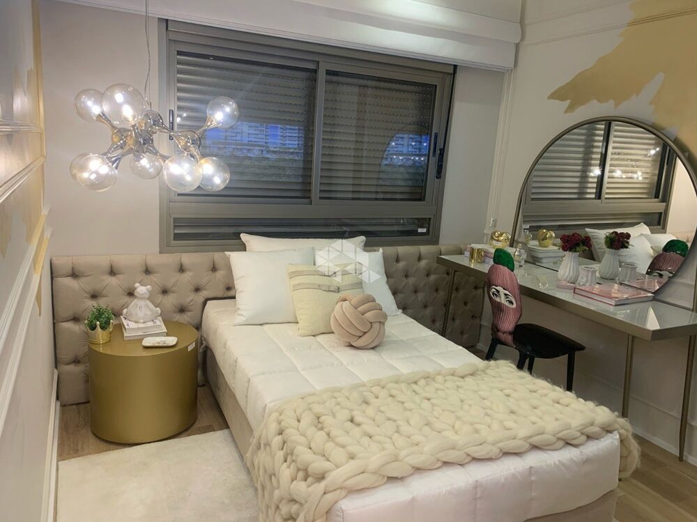 Apartamento, 3 quartos, 230 m² - Foto 1
