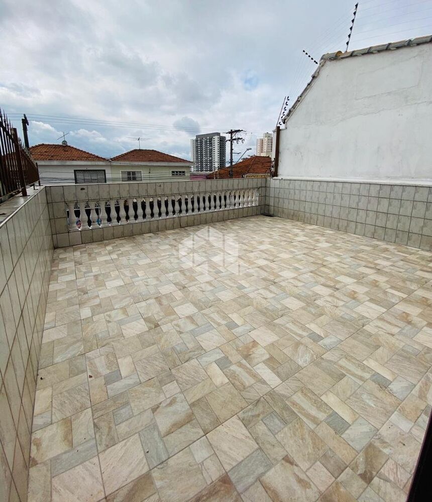 Casa à venda e aluguel com 3 quartos, 200m² - Foto 9