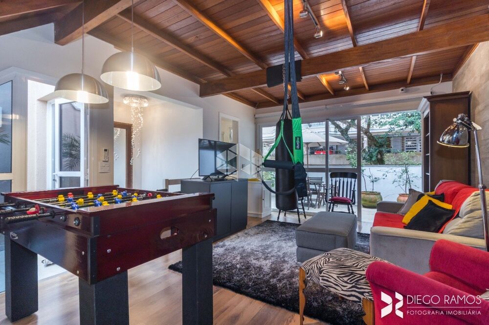Casa de Condomínio à venda com 3 quartos, 220m² - Foto 3