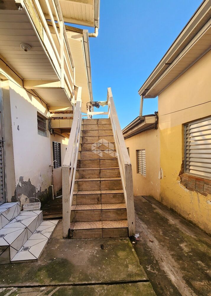 Casa à venda com 10 quartos, 402m² - Foto 1