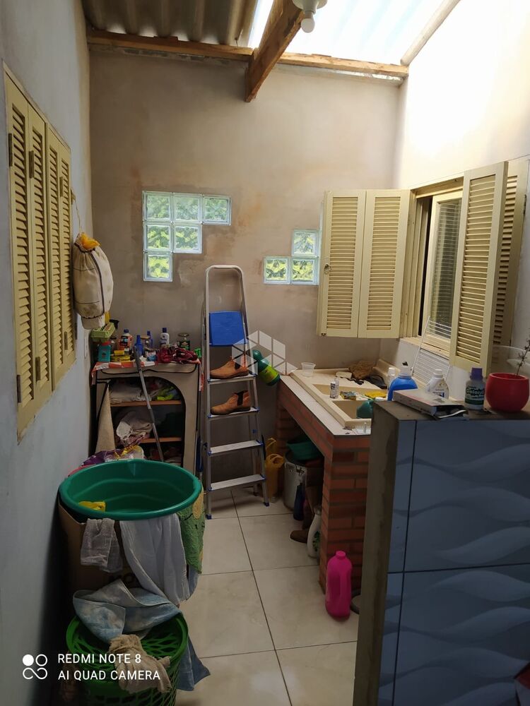 Casa à venda com 3 quartos, 84m² - Foto 2