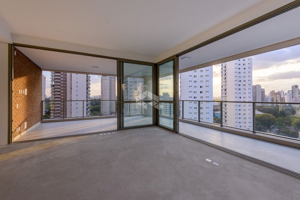 Apartamento, 4 quartos, 29 m² - Foto 1