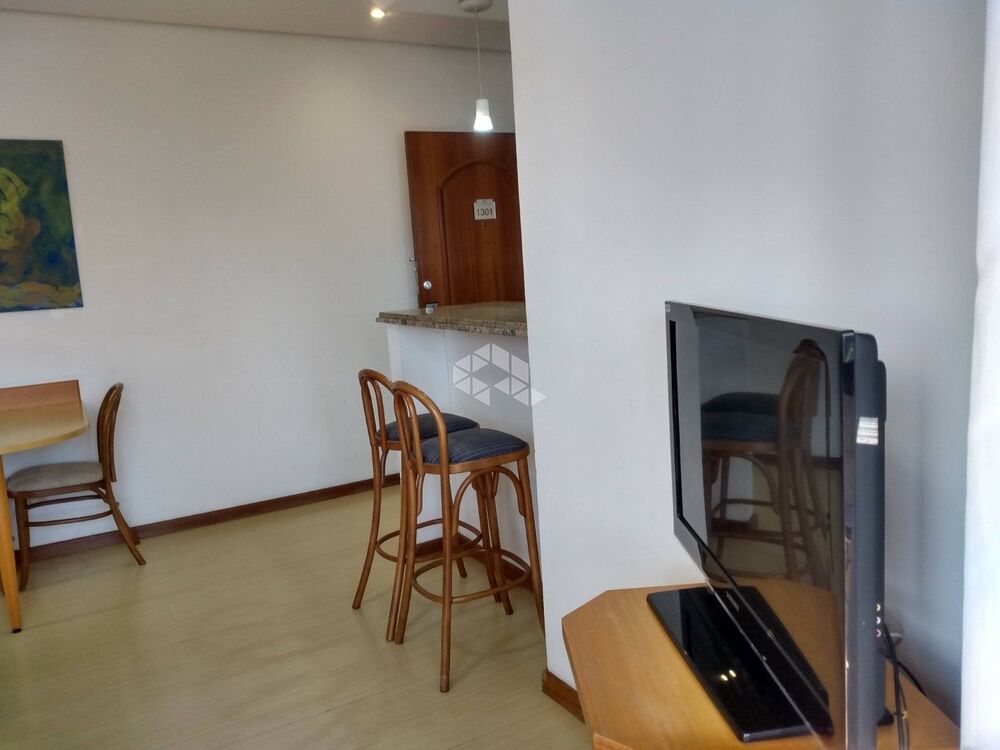 Apartamento à venda com 1 quarto, 38m² - Foto 3