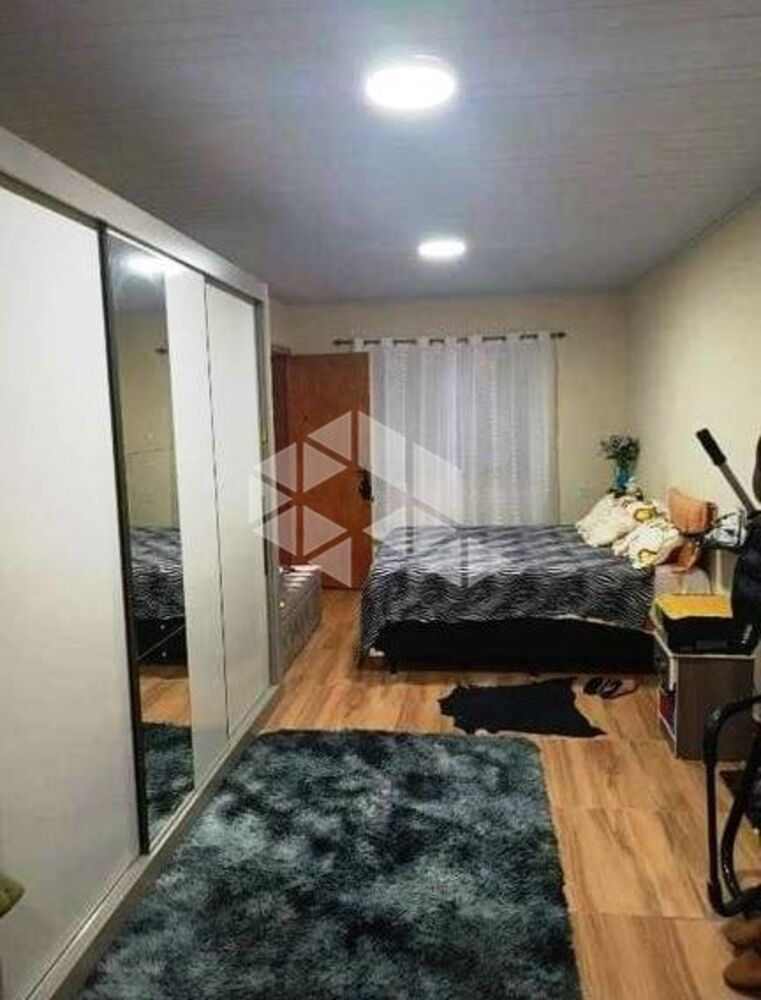 Casa à venda com 1 quarto, 74m² - Foto 2