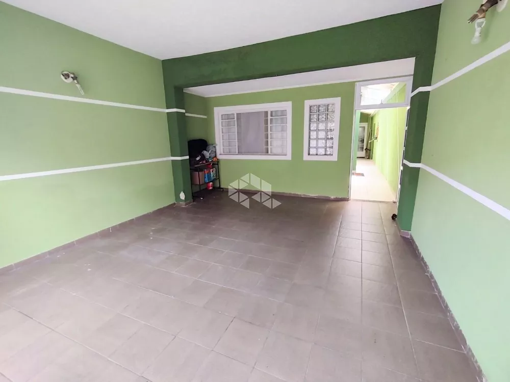 Casa à venda com 3 quartos, 175m² - Foto 2