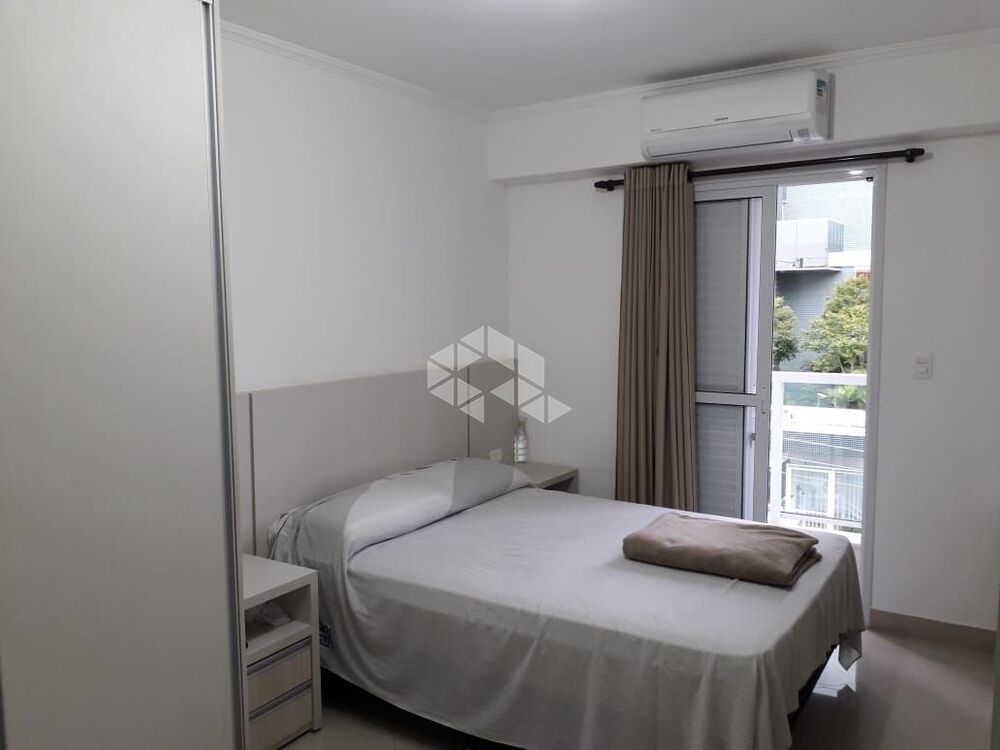 Casa, 3 quartos, 220 m² - Foto 1