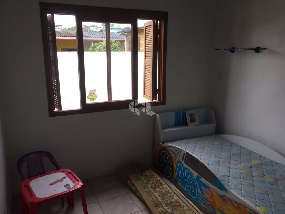 Casa à venda com 2 quartos, 80m² - Foto 4