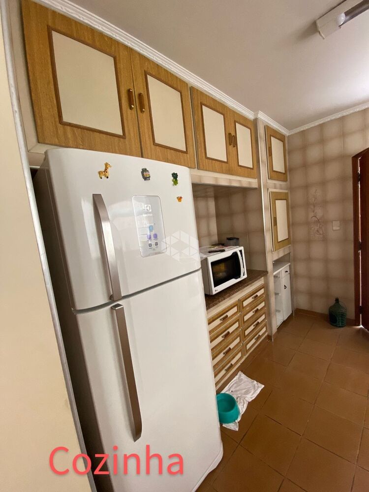 Casa à venda com 5 quartos, 179m² - Foto 6