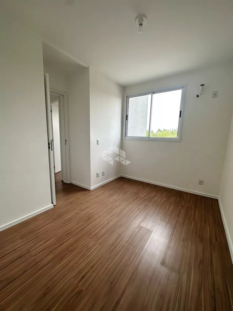 Apartamento à venda com 2 quartos, 42m² - Foto 2