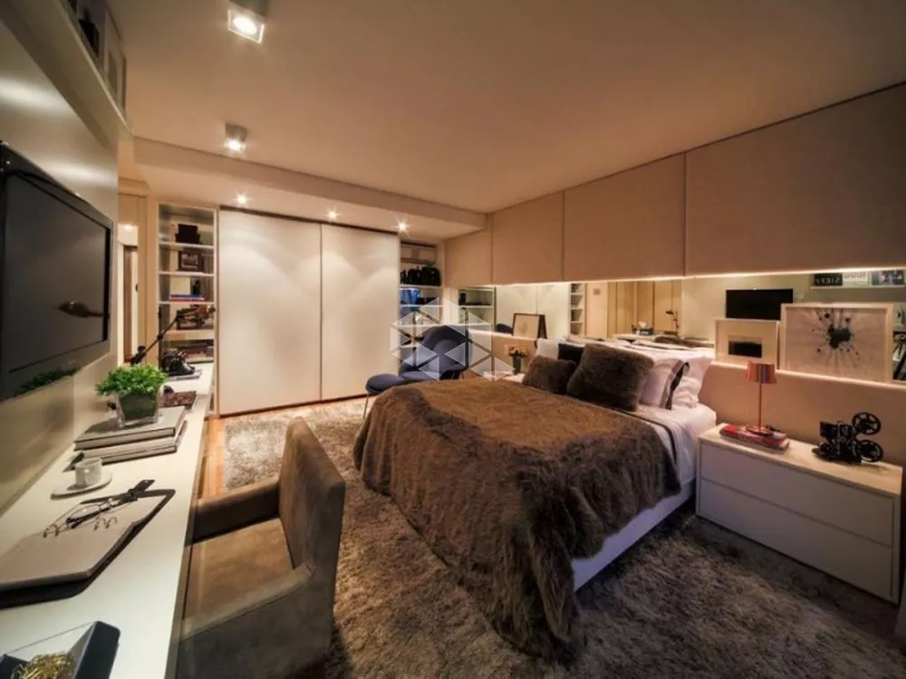 Apartamento, 3 quartos, 246 m² - Foto 2