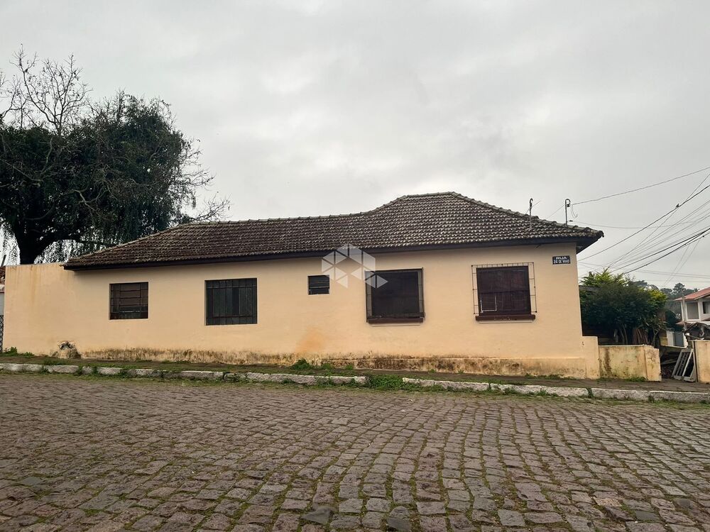 Casa à venda com 3 quartos, 120m² - Foto 1