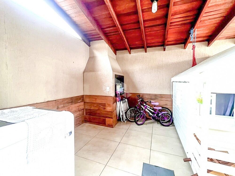 Casa à venda com 2 quartos, 59m² - Foto 3