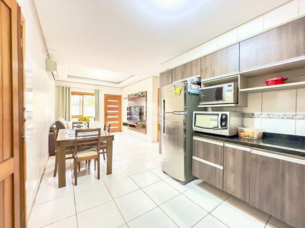 Casa à venda com 2 quartos, 59m² - Foto 2