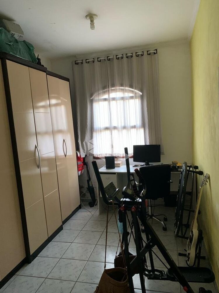 Casa, 3 quartos, 179 m² - Foto 2