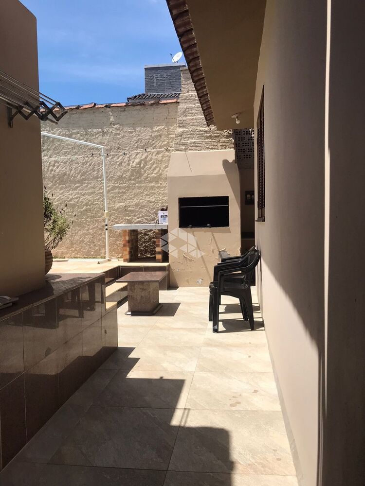 Casa à venda com 3 quartos, 124m² - Foto 7