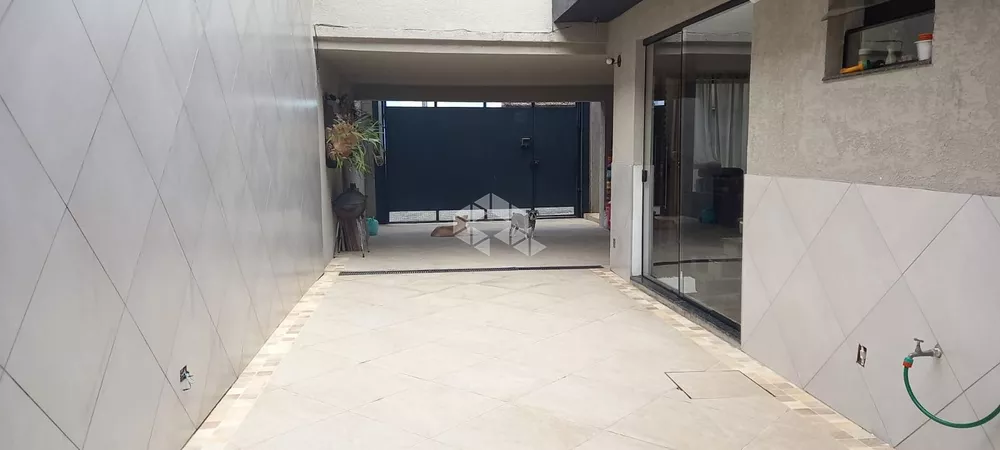 Casa à venda com 2 quartos, 200m² - Foto 3