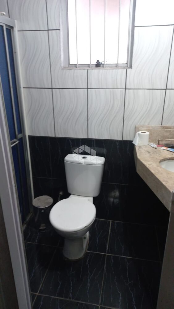 Casa à venda com 2 quartos, 120m² - Foto 2