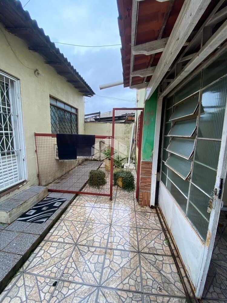 Casa à venda com 2 quartos, 120m² - Foto 2