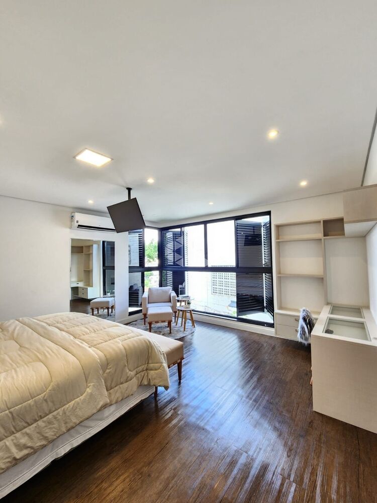 Casa, 3 quartos, 250 m² - Foto 1