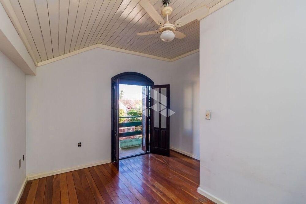 Casa, 5 quartos, 267 m² - Foto 2