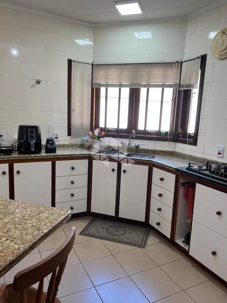 Casa, 3 quartos, 205 m² - Foto 4