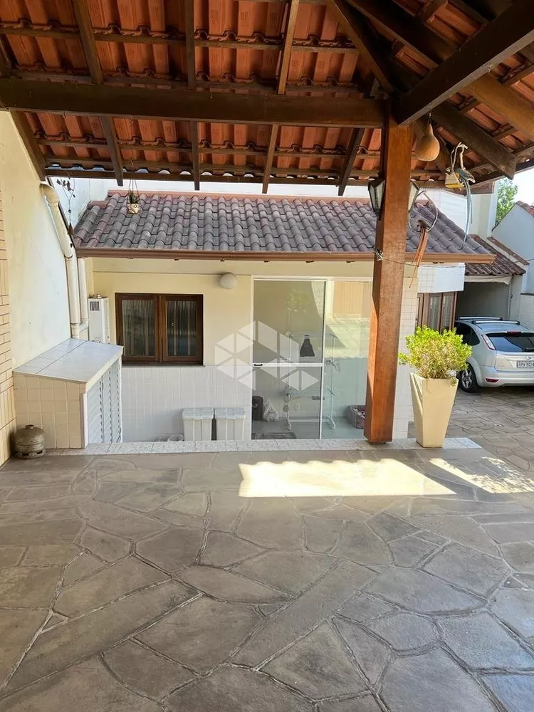 Casa, 3 quartos, 205 m² - Foto 2