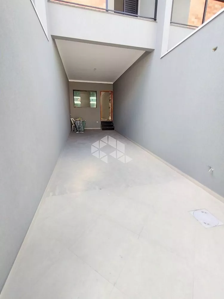 Casa à venda com 3 quartos, 150m² - Foto 2