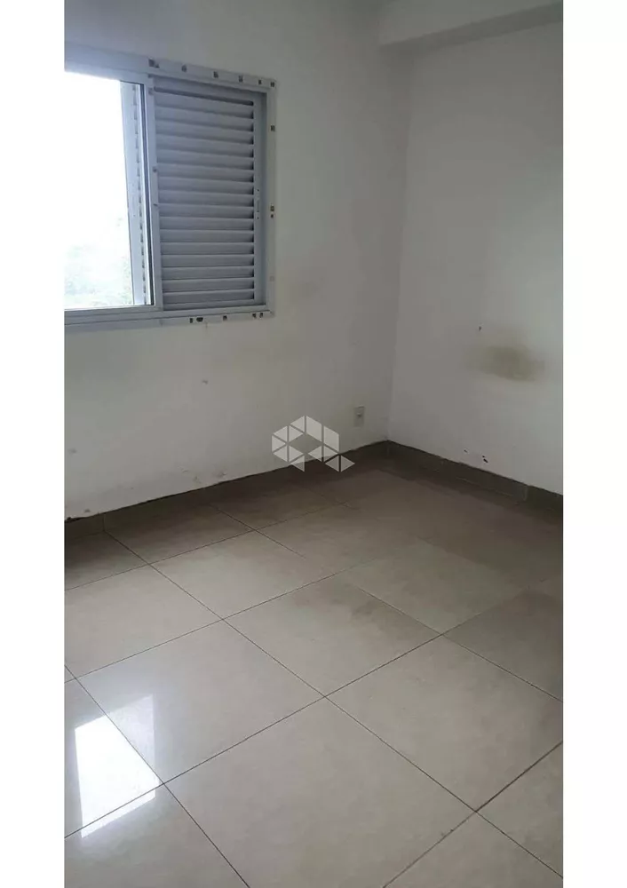 Apartamento à venda com 2 quartos, 60m² - Foto 4