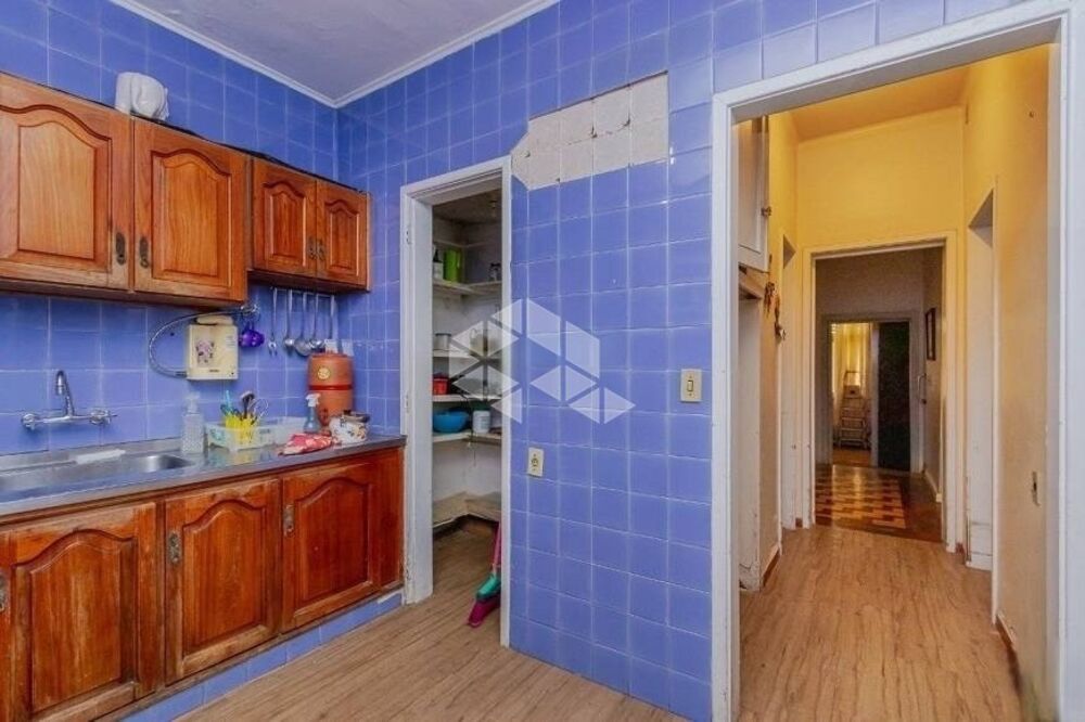Casa à venda com 4 quartos, 160m² - Foto 3