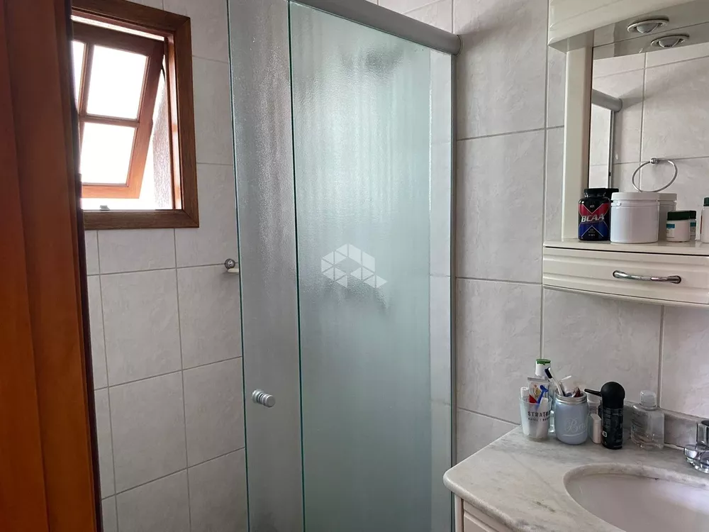 Casa, 4 quartos, 216 m² - Foto 2
