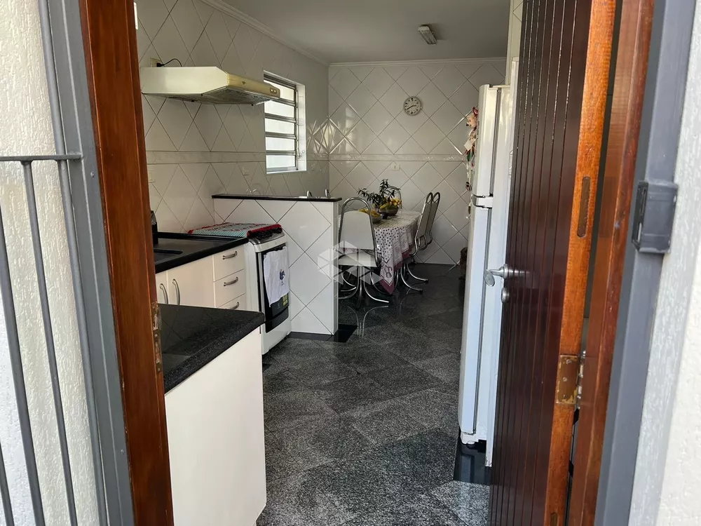Casa, 4 quartos, 216 m² - Foto 3