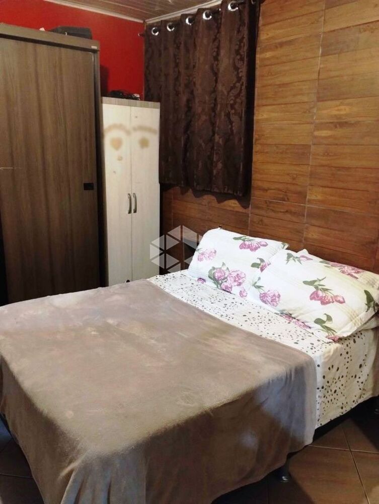 Casa à venda com 2 quartos, 60m² - Foto 1
