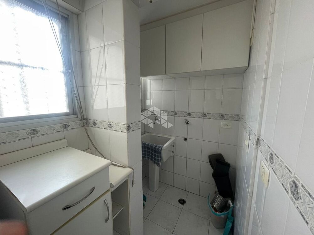 Apartamento à venda com 2 quartos, 60m² - Foto 2