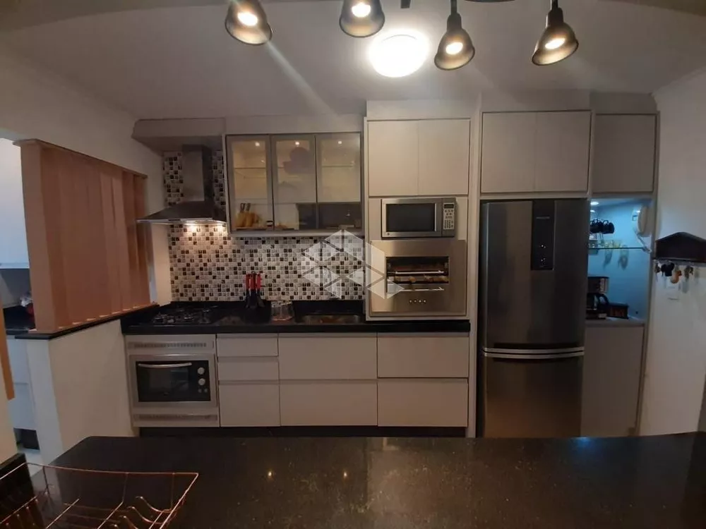 Apartamento à venda com 3 quartos, 85m² - Foto 4