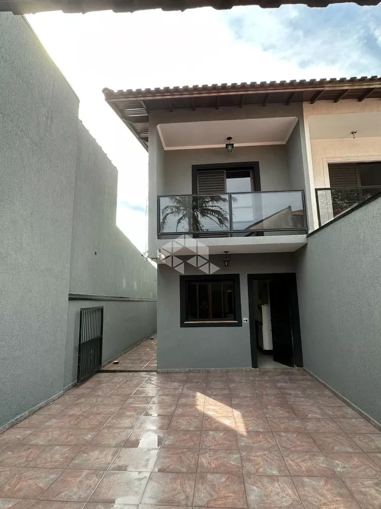 Casa à venda com 4 quartos, 221m² - Foto 4