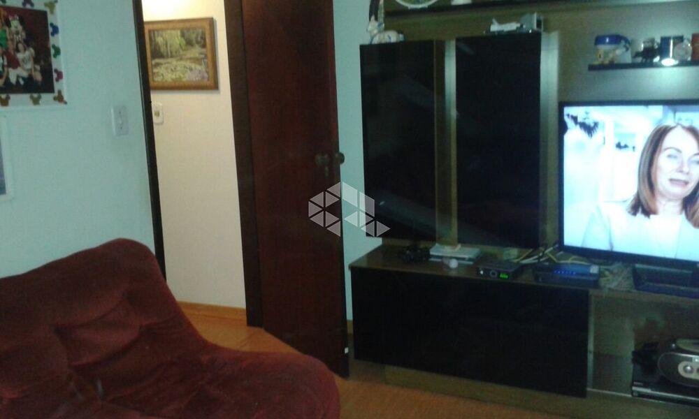 Casa à venda com 6 quartos, 106m² - Foto 4