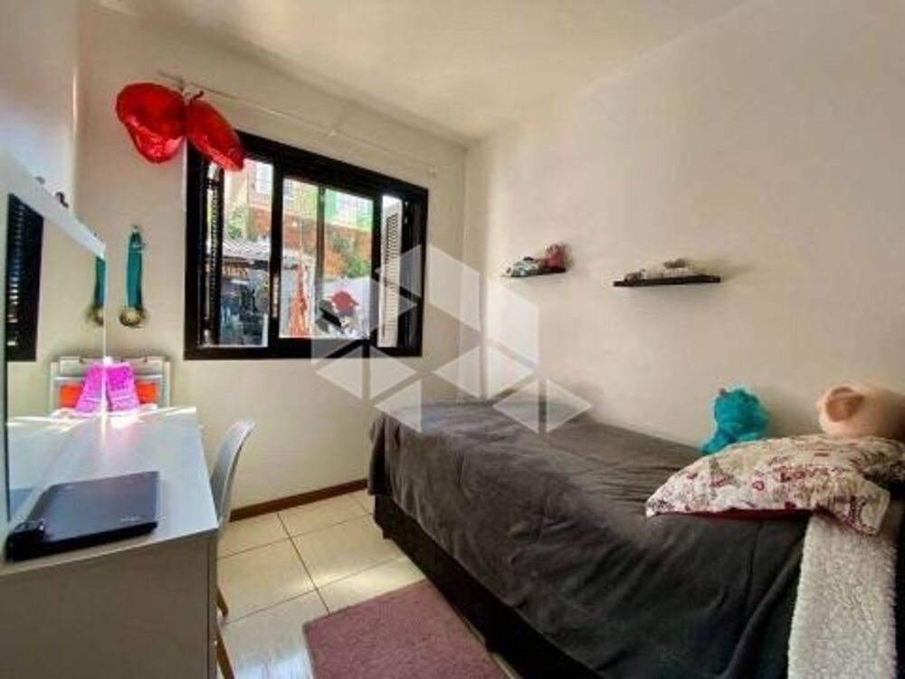 Casa à venda com 3 quartos, 65m² - Foto 5