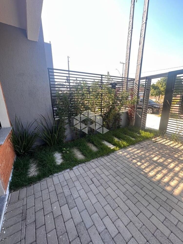 Casa à venda com 2 quartos, 69m² - Foto 4