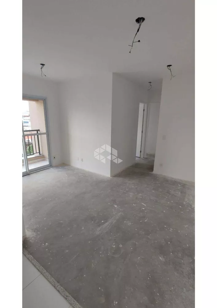 Apartamento à venda com 2 quartos, 60m² - Foto 4