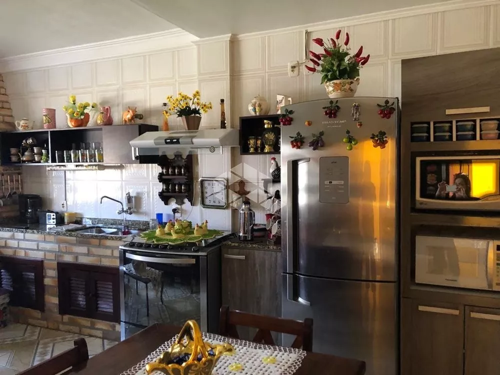 Casa, 3 quartos, 290 m² - Foto 2