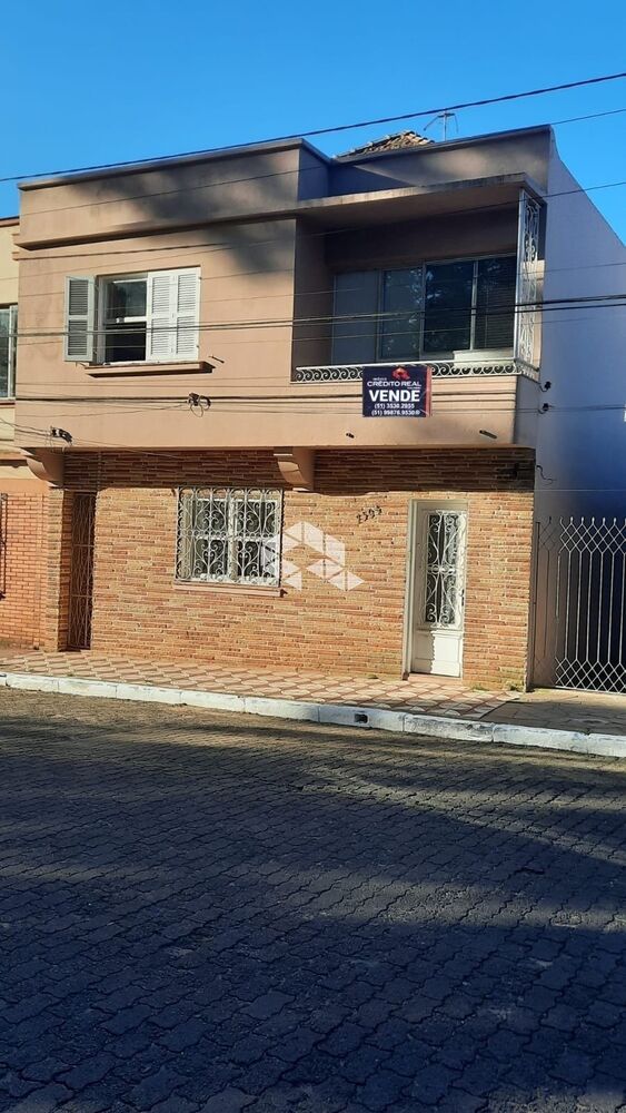 Casa, 4 quartos, 245 m² - Foto 1