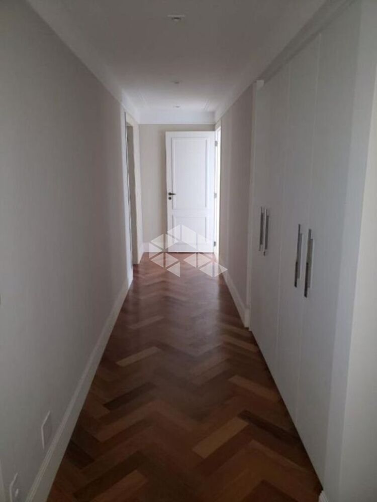 Apartamento, 3 quartos, 300 m² - Foto 1