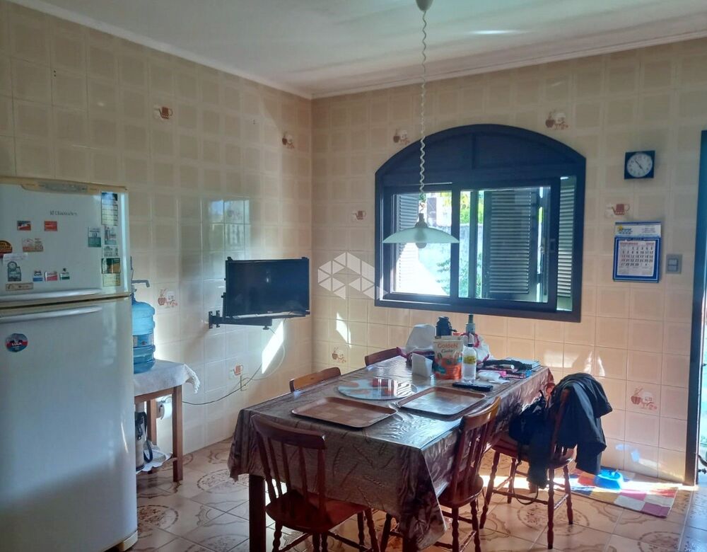 Casa à venda com 3 quartos, 330m² - Foto 4