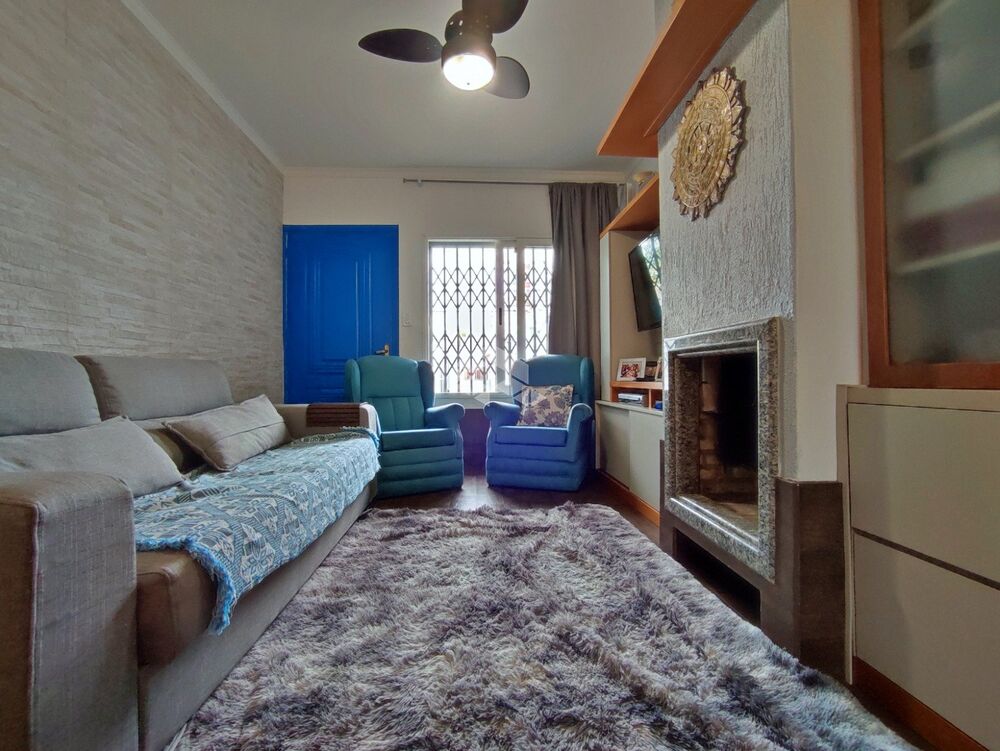 Casa, 4 quartos, 233 m² - Foto 1