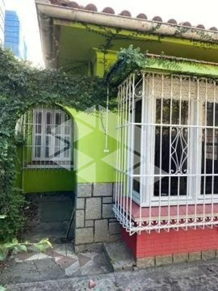 Casa à venda com 5 quartos, 400m² - Foto 1