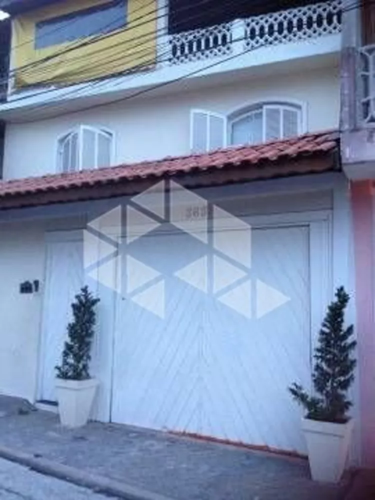 Casa à venda e aluguel com 3 quartos, 100m² - Foto 2