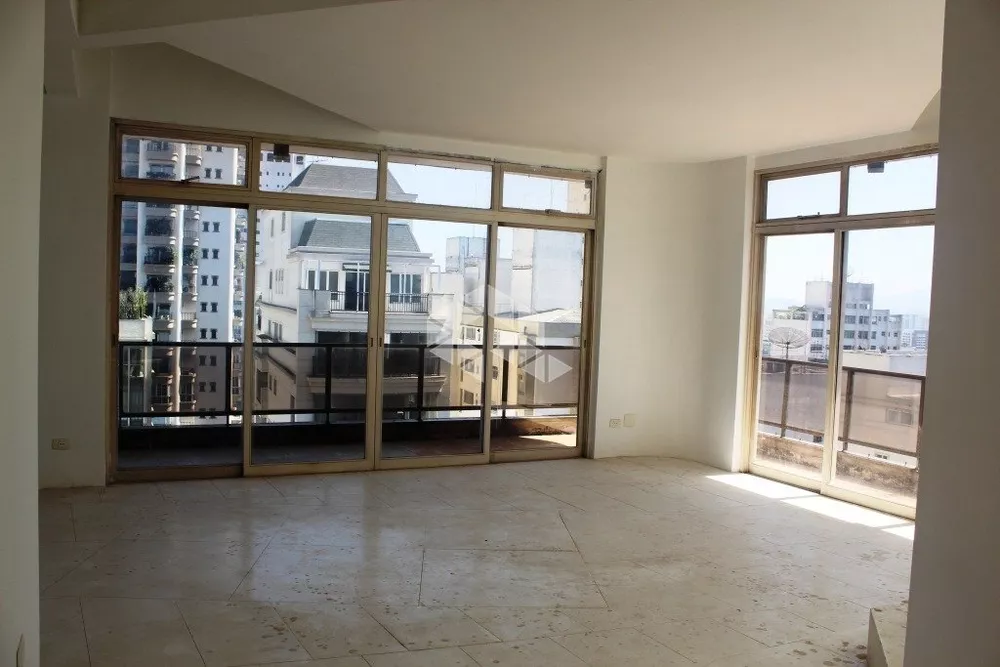 Apartamento à venda com 4 quartos, 642m² - Foto 1