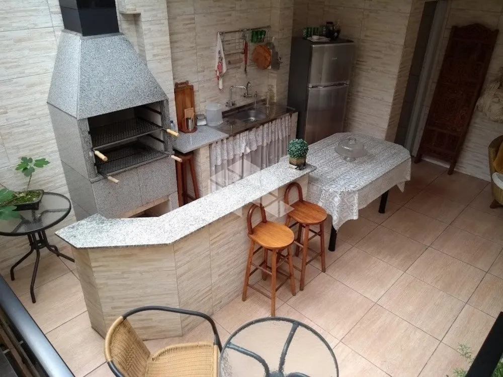 Casa, 3 quartos, 240 m² - Foto 2