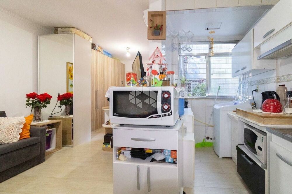 Apartamento à venda com 1 quarto, 32m² - Foto 1